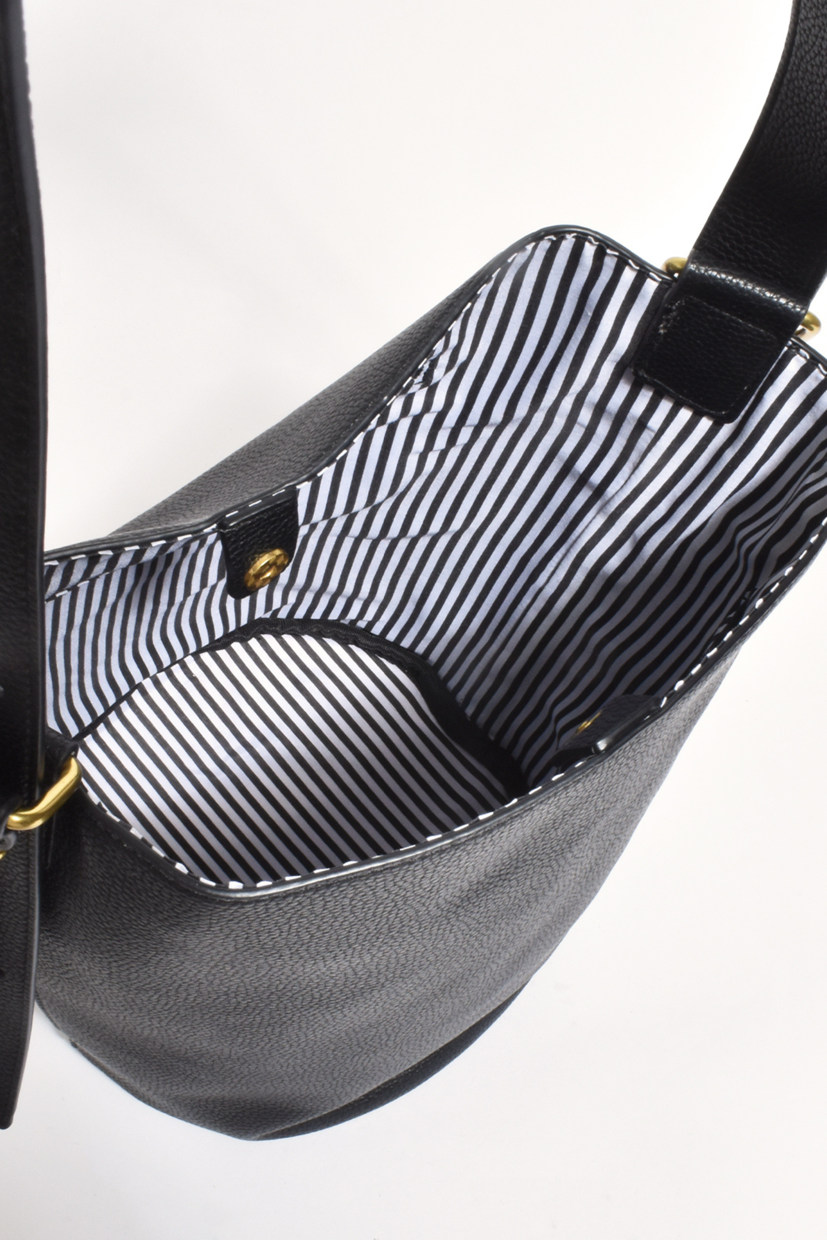 Juliette Bucket Bag in Black