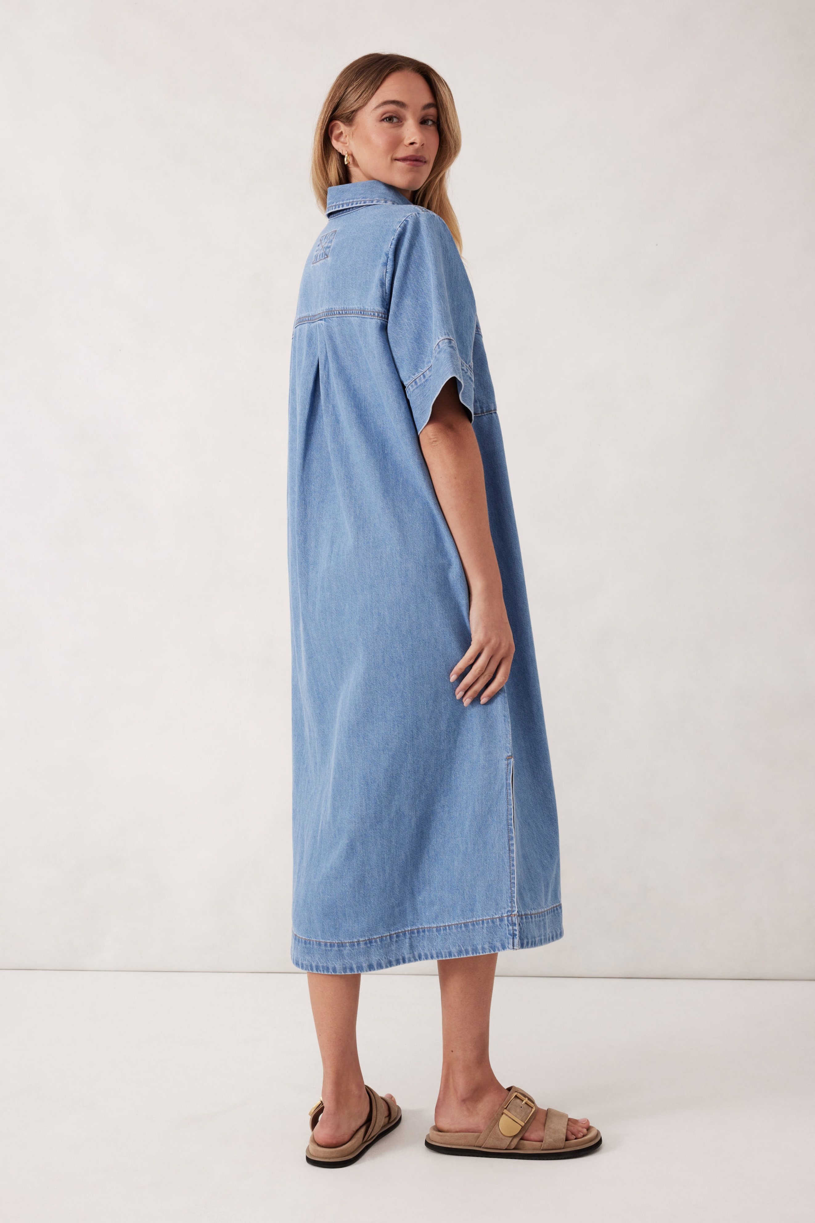 Ava Short Sleeve Midi Dress in Denim