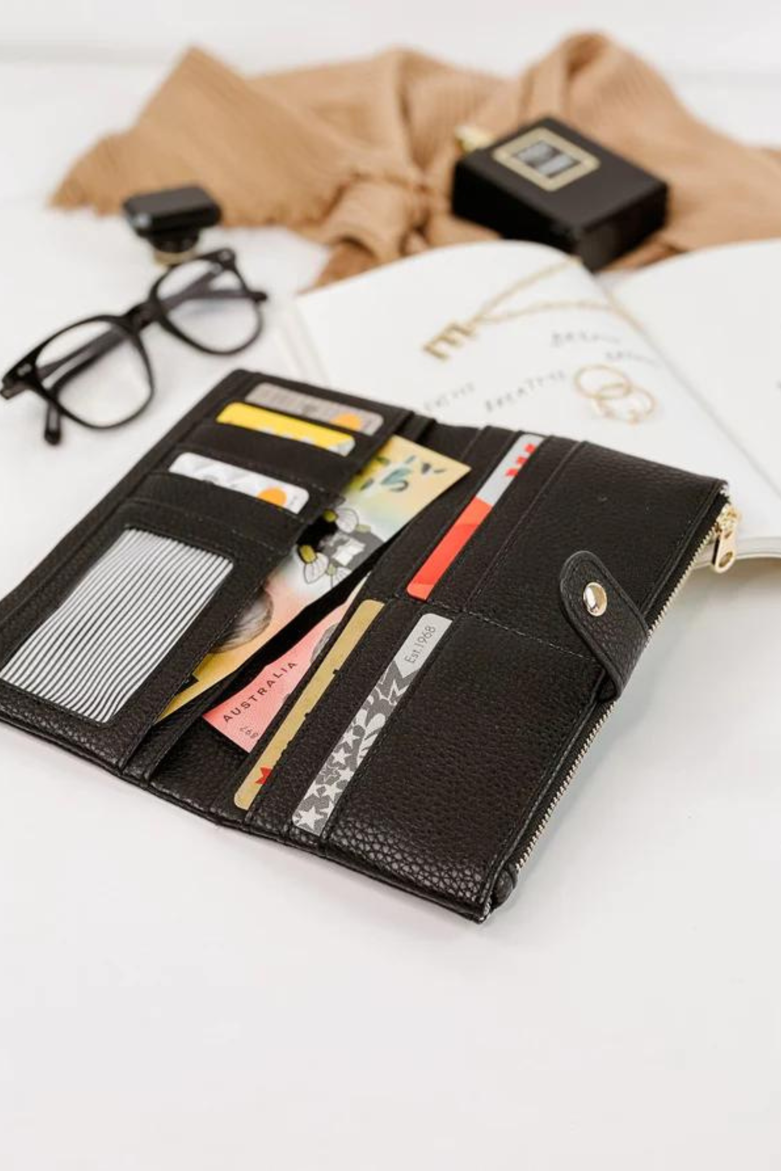 Stella Wallet - Black